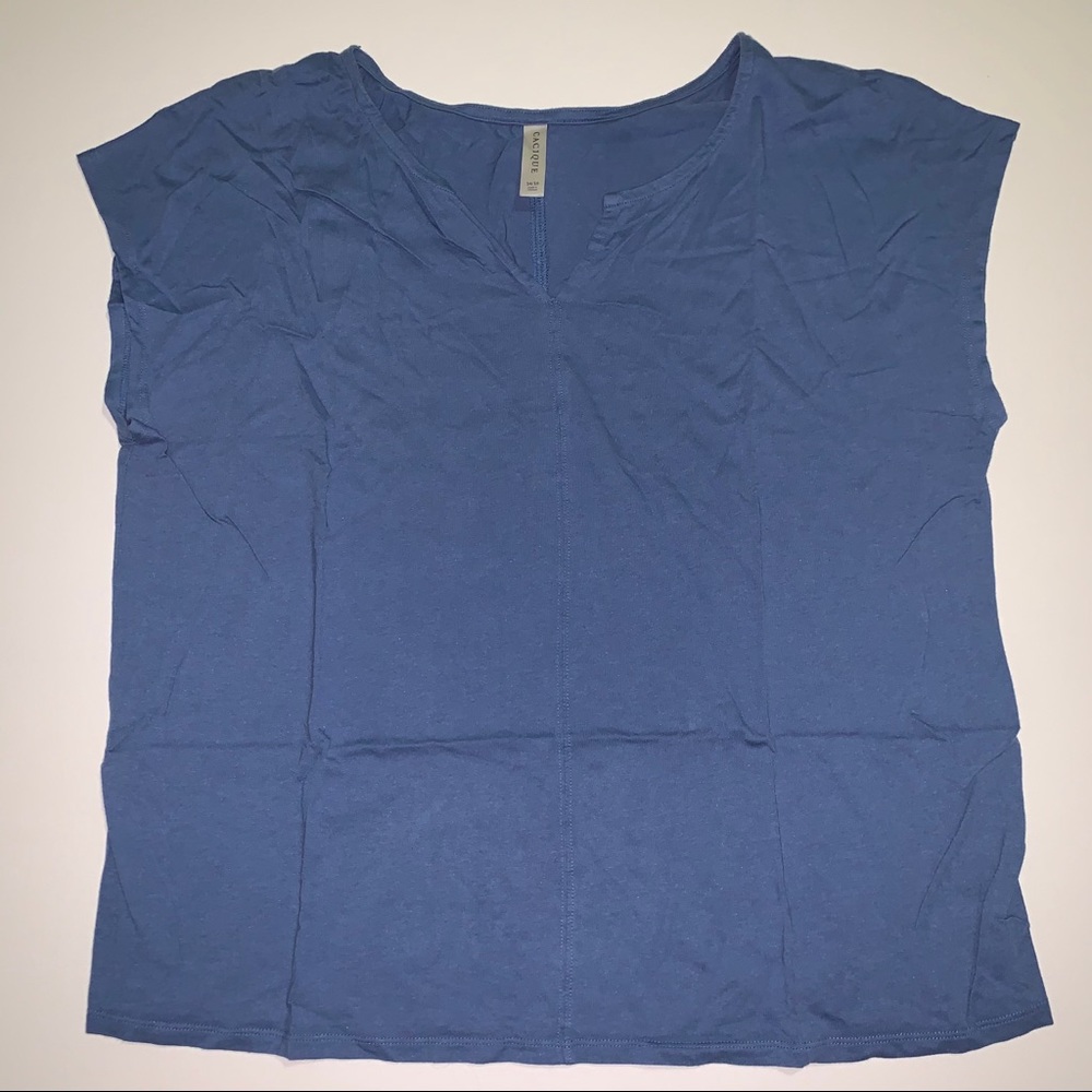 NWOT!! Cacique Women’s Sleep Top Size 14/16